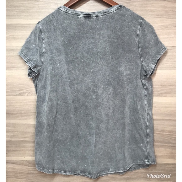 Rock & Republic V-Neck Tee - Picture 2 of 4